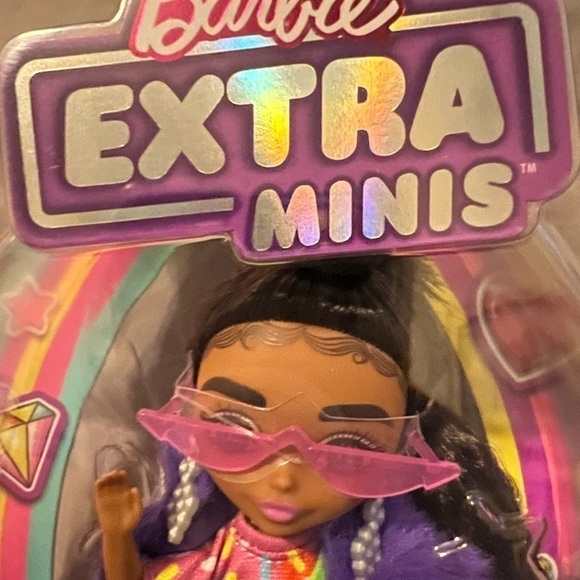 ****Donated***Barbie Extra Mini dark long hair sunglasses - Picture 4 of 7